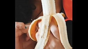 The Dirty Houses of MartaX: The Milf plays with a banana, rubs it in her pussy and then eats it all, at the end of the video also the outtakes of the recording, DON'T FORGET TO LEAVE YOUR LIKE AND SUBSCRIBE TO MY CHANNEL